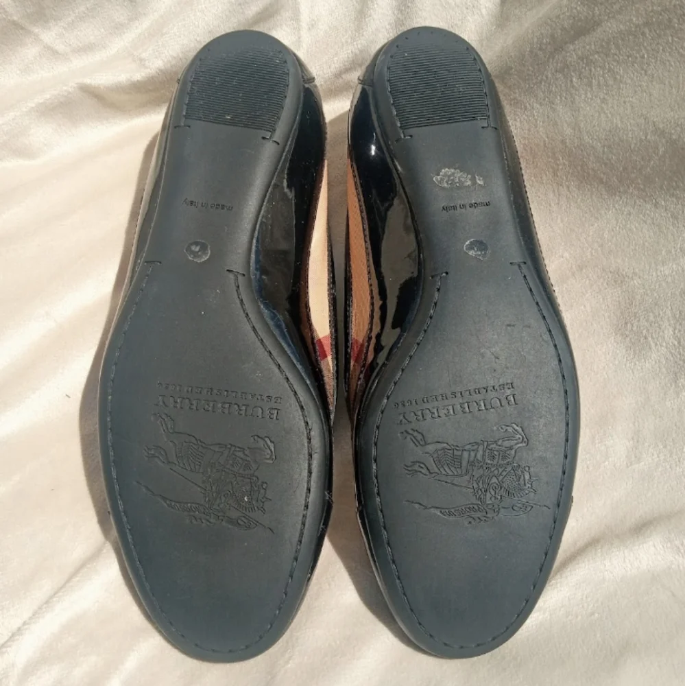 Burberry - Picture 6 of 11